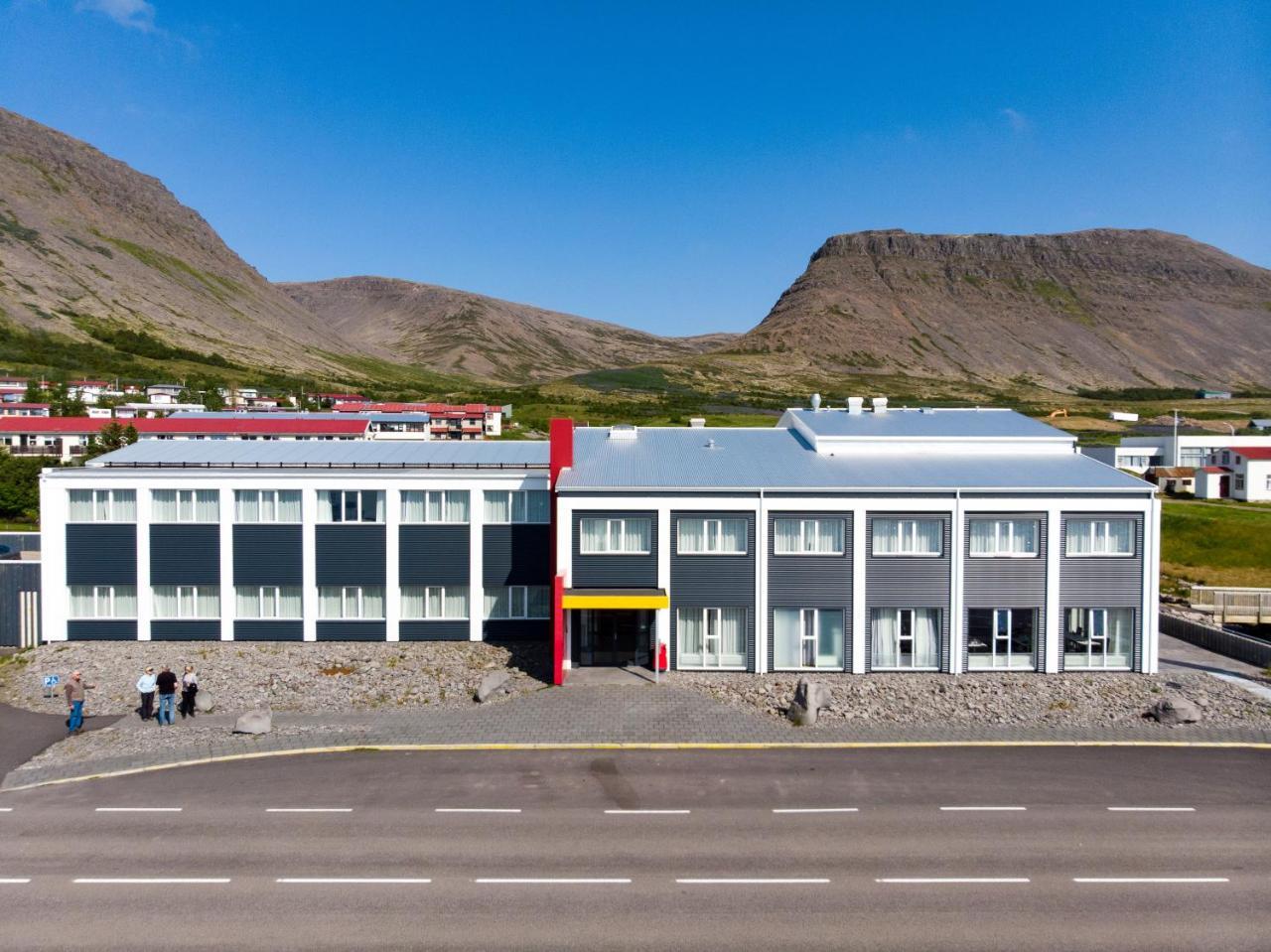 フォスホテル ウェストフィヨルズ Patreksfjordur エクステリア 写真