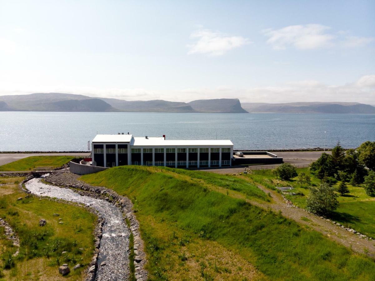 フォスホテル ウェストフィヨルズ Patreksfjordur エクステリア 写真
